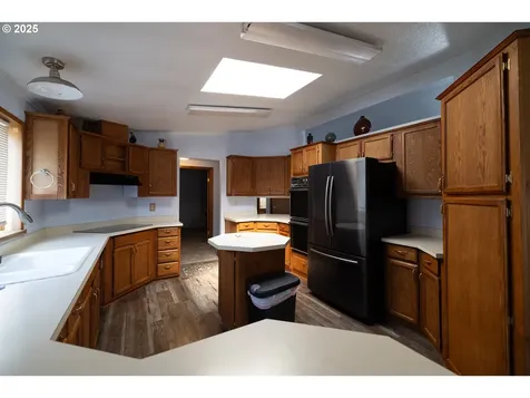 702 Cedar Street Pe Ell WA 98572