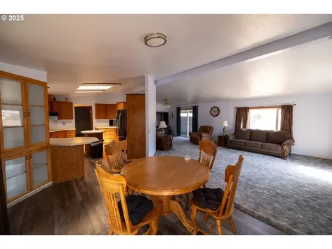 702 Cedar Street Pe Ell WA 98572
