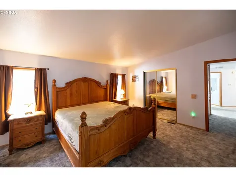 702 Cedar Street Pe Ell WA 98572