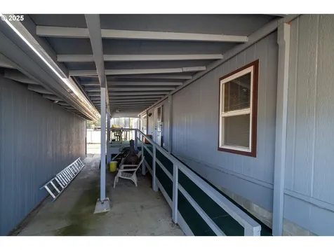 702 Cedar Street Pe Ell WA 98572