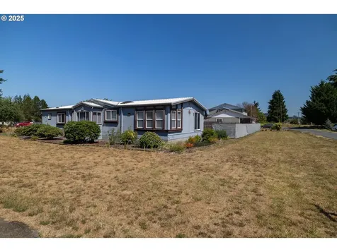 702 Cedar Street Pe Ell WA 98572