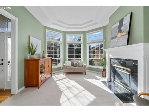 9621 NW Henry Court Portland OR 97229