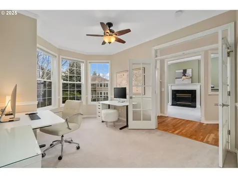 9621 NW Henry Court Portland OR 97229