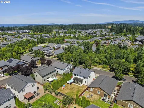 3805 N 3rd Circle Ridgefield WA 98642