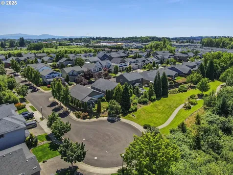 3805 N 3rd Circle Ridgefield WA 98642