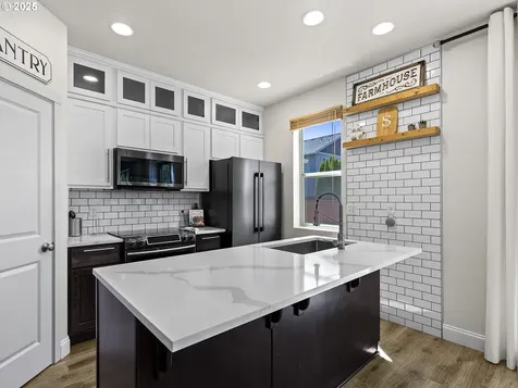 3805 N 3rd Circle Ridgefield WA 98642