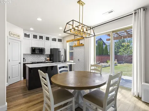 3805 N 3rd Circle Ridgefield WA 98642