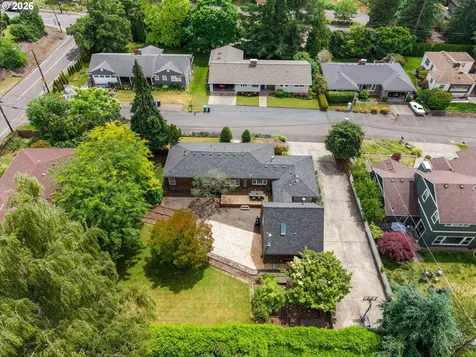 3331 SW Seymour Street Portland OR 97239