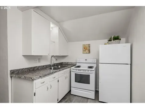 561 Madison Street Eugene OR 97402