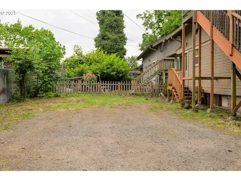 561 Madison Street Eugene OR 97402