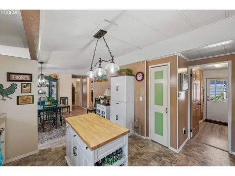2935 Leaf Terrace Coos Bay OR 97420