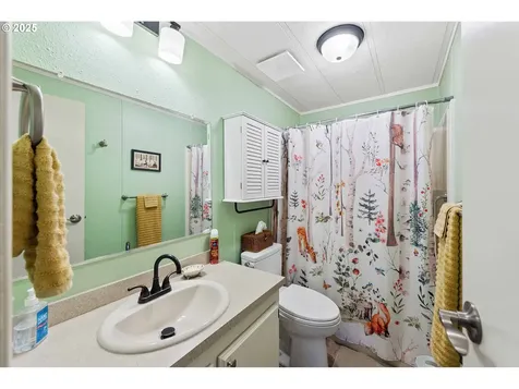 2935 Leaf Terrace Coos Bay OR 97420
