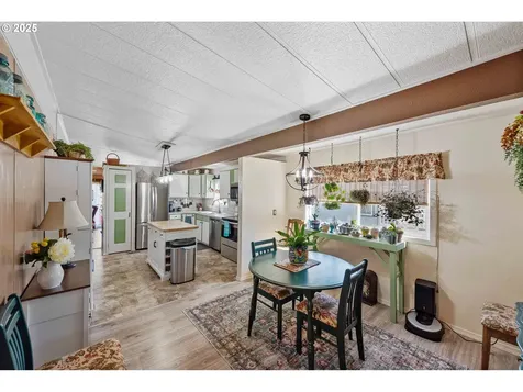 2935 Leaf Terrace Coos Bay OR 97420