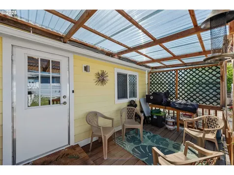 2935 Leaf Terrace Coos Bay OR 97420