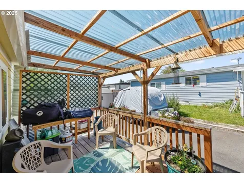 2935 Leaf Terrace Coos Bay OR 97420