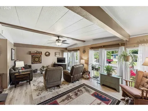 2935 Leaf Terrace Coos Bay OR 97420
