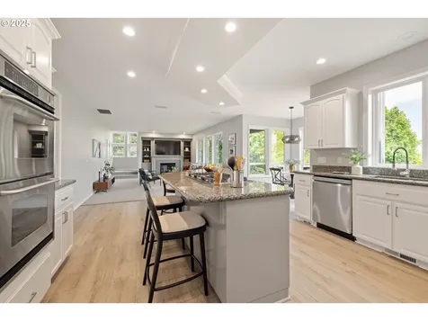10695 SW Meier Drive Tualatin OR 97062