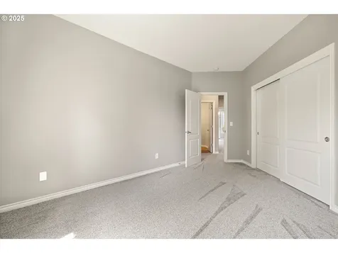 10695 SW Meier Drive Tualatin OR 97062