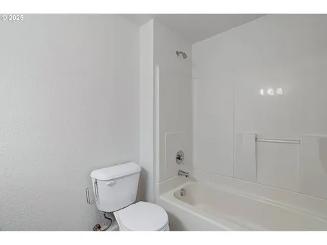 702 Brighton Avenue Oregon City OR 97045