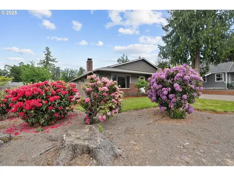 702 Brighton Avenue Oregon City OR 97045