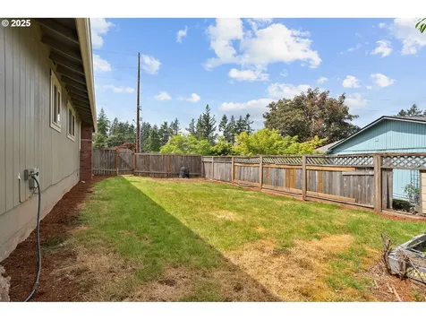 702 Brighton Avenue Oregon City OR 97045