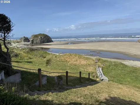 3956 Beach Loop Drive SW Bandon OR 97411