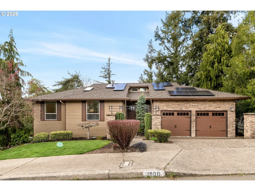 1900 Sunburst Terrace West Linn OR 97068
