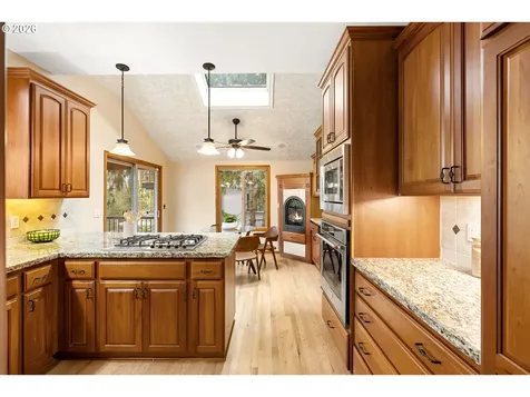 1900 Sunburst Terrace West Linn OR 97068
