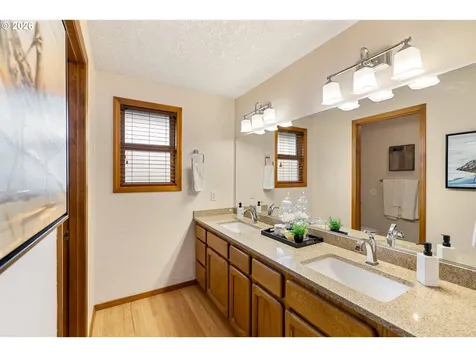 1900 Sunburst Terrace West Linn OR 97068