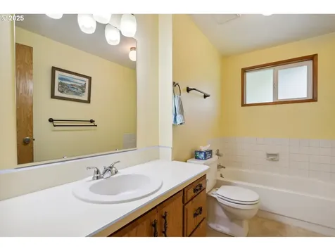 10465 SW Paulina Drive Tualatin OR 97062