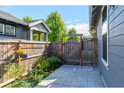 3521 NE Jacob Street Mcminnville OR 97128