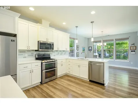 3521 NE Jacob Street Mcminnville OR 97128