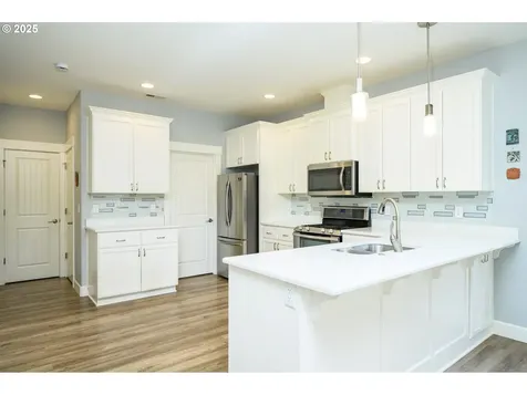 3521 NE Jacob Street Mcminnville OR 97128