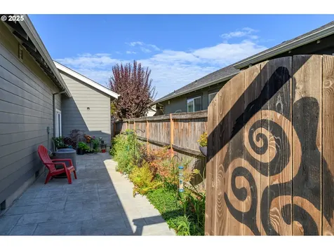 3521 NE Jacob Street Mcminnville OR 97128