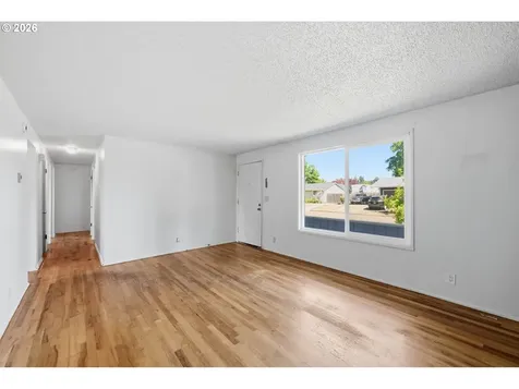 2070 Don Juan Avenue Eugene OR 97408