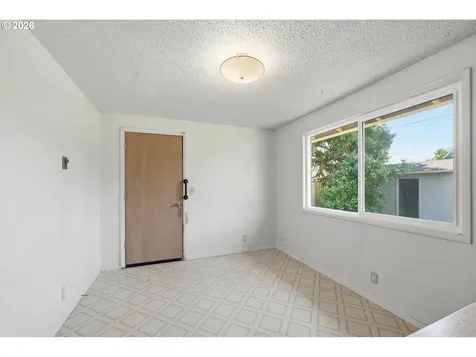 2070 Don Juan Avenue Eugene OR 97408