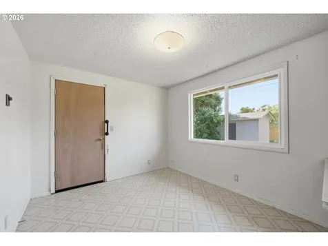 2070 Don Juan Avenue Eugene OR 97408