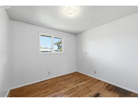 2070 Don Juan Avenue Eugene OR 97408