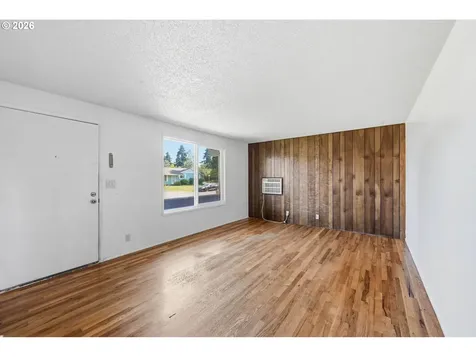 2070 Don Juan Avenue Eugene OR 97408