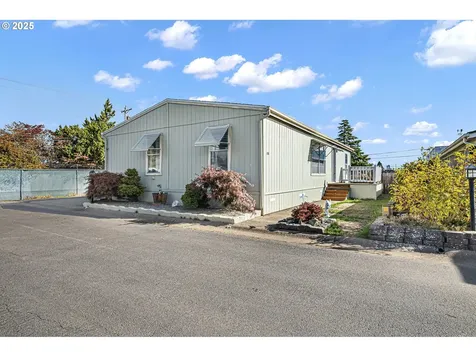 1800 Lakewood Court Eugene OR 97402
