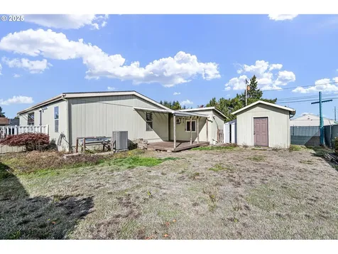 1800 Lakewood Court Eugene OR 97402