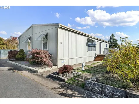 1800 Lakewood Court Eugene OR 97402