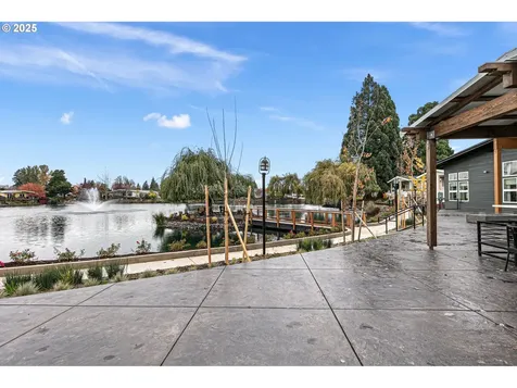 1800 Lakewood Court Eugene OR 97402