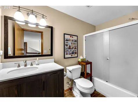 1809 SE 186th Place Vancouver WA 98683