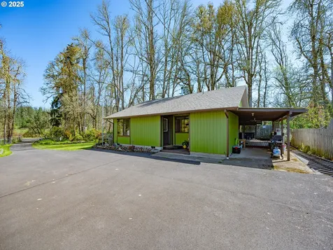 40040 Place Road Fall Creek OR 97438
