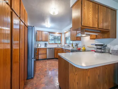40040 Place Road Fall Creek OR 97438