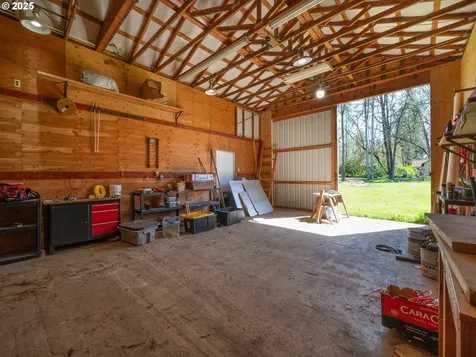 40040 Place Road Fall Creek OR 97438