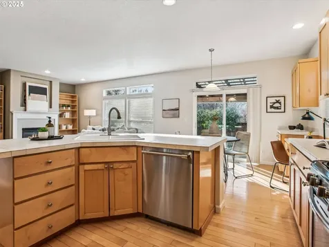 9135 SW Graphite Terrace Beaverton OR 97007