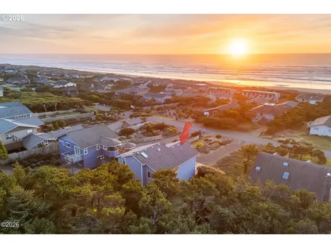 3401 NW Hidden Lake Drive Waldport OR 97394