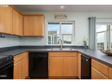 3401 NW Hidden Lake Drive Waldport OR 97394